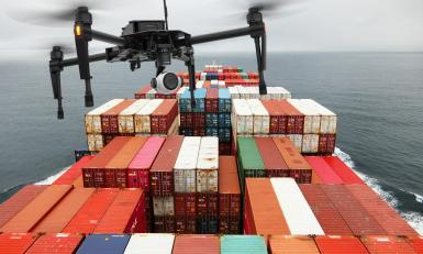 Drones in de haven van Rotterdam